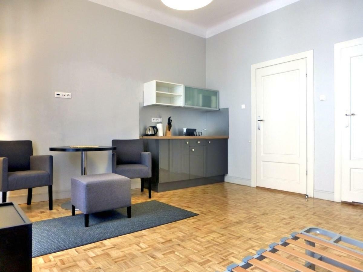 7 Rooms Mtp Poznań Exterior foto